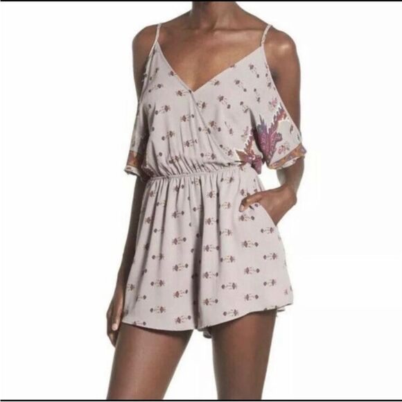 ASTR The Label Sz S Boho Floral Romper Jumpsuit With Pockets - Picture 9 of 15